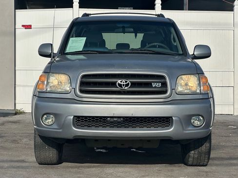 Used 2003 Toyota Sequoia SR5 image 7