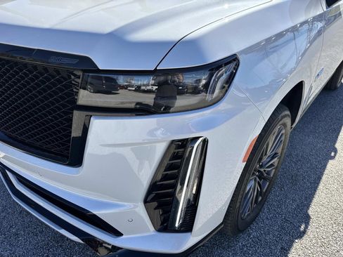 Certified 2024 Cadillac Escalade V image 9