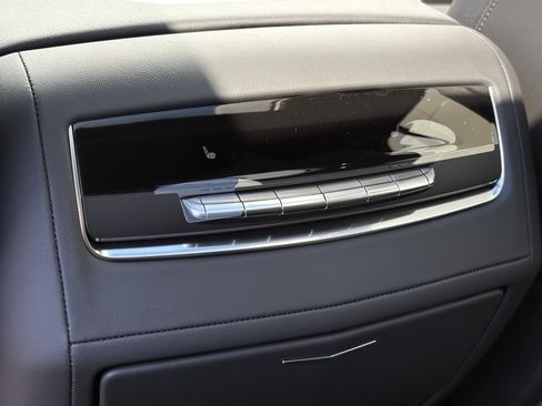 New 2026 Cadillac Escalade ESV Luxury image 15