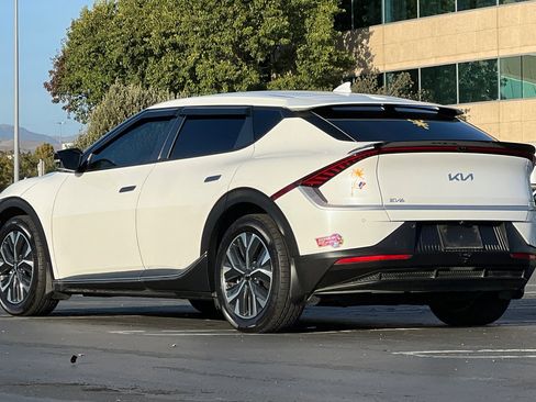 Used 2023 Kia EV6 Light image 6