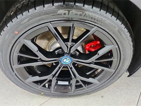 Used 2023 BMW 530e 530e iPerformance w/ M Sport Package image 59