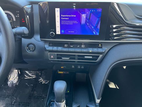 Used 2025 Toyota Camry LE image 18