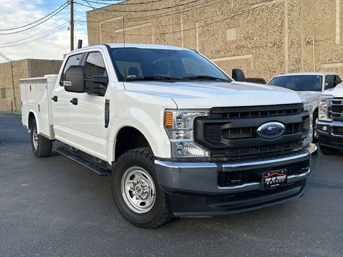 Used 2022 Ford F250 XL w/ Power Equipment Group image 2