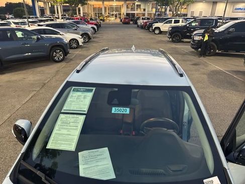 Certified 2023 Chevrolet Bolt EUV LT image 34