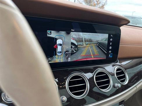 Certified 2021 Mercedes-Benz E 350 4MATIC Sedan image 24