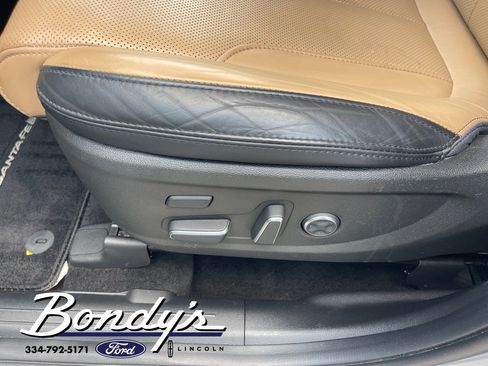 Used 2023 Hyundai Santa Fe Calligraphy image 12