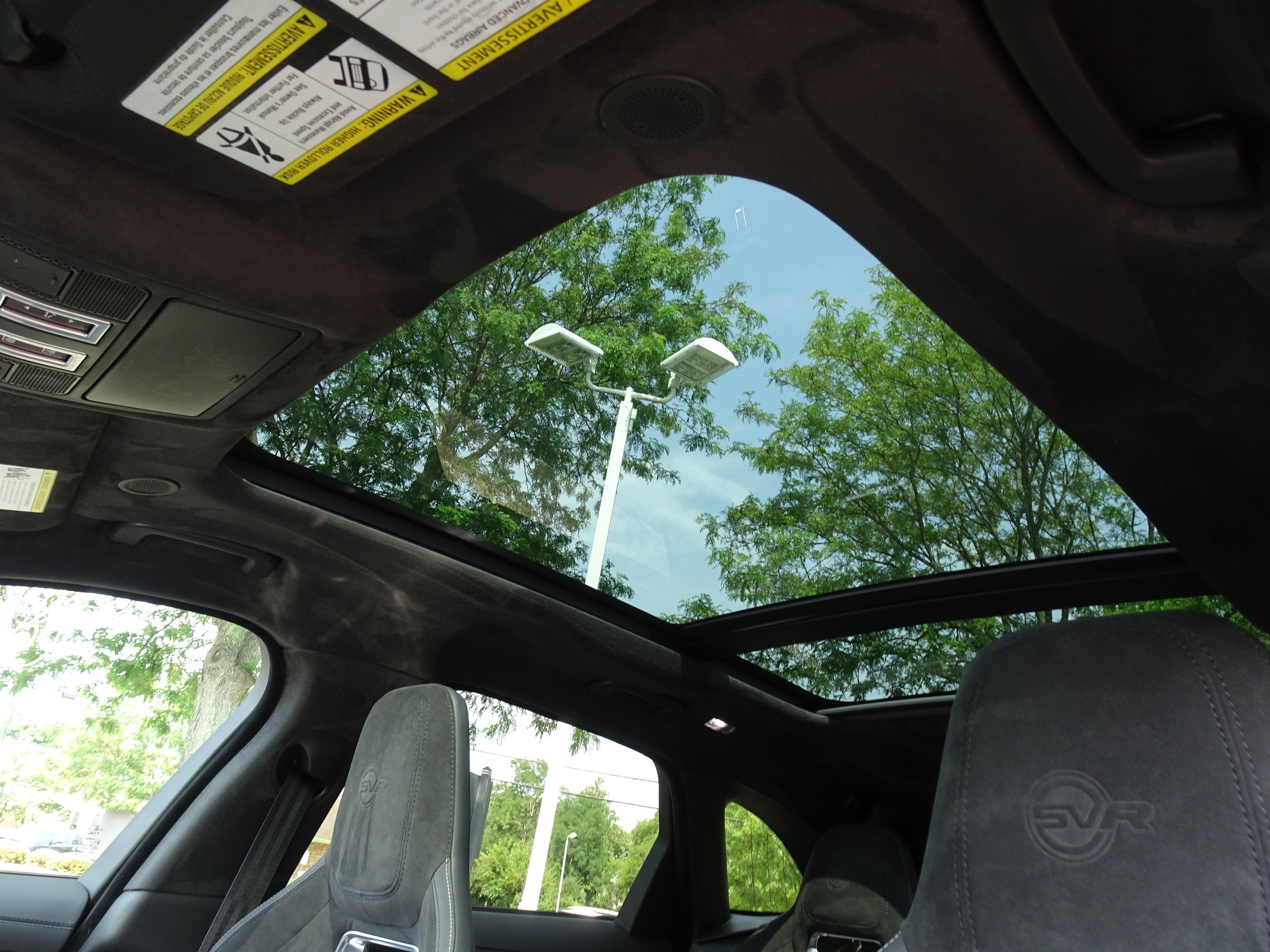 Used 2021 Jaguar F-PACE SVR AWD/4WD image 10