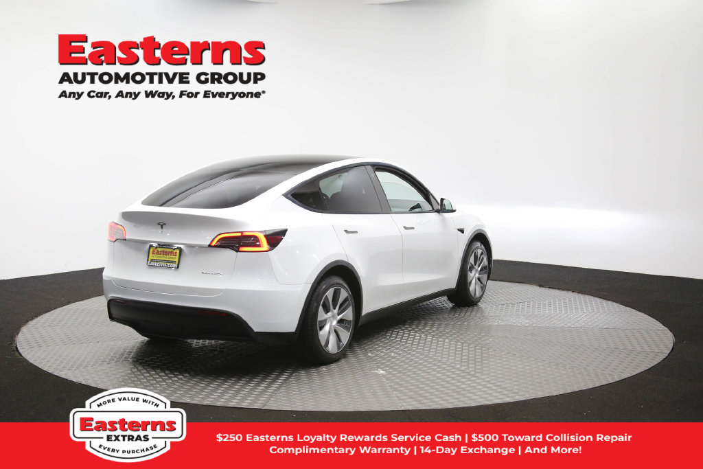 Used 2022 Tesla Model Y Long Range AWD/4WD image 38