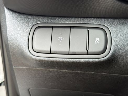 New 2026 Hyundai Venue SE FWD image 33