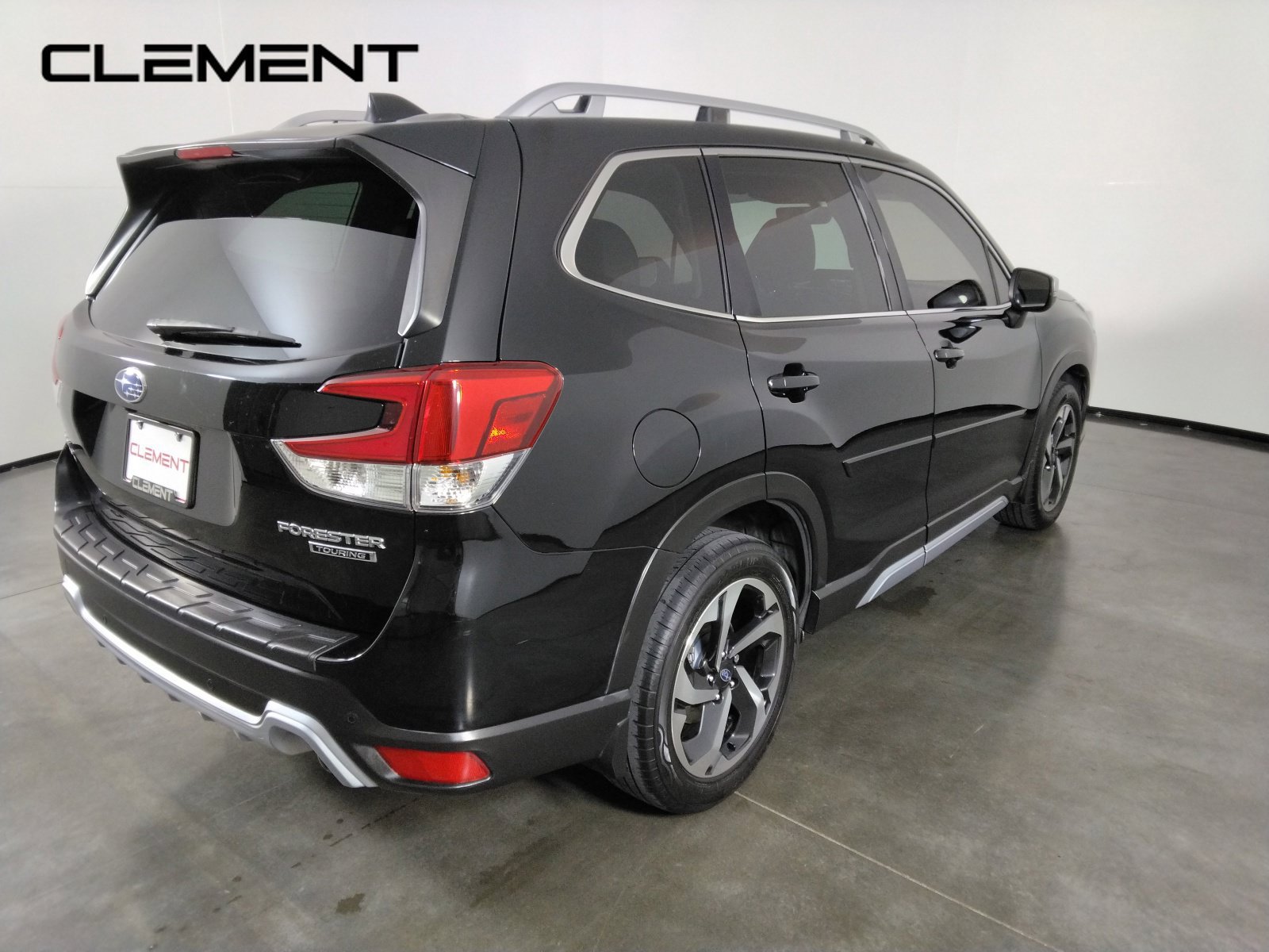 Used 2022 Subaru Forester Touring AWD/4WD image 4