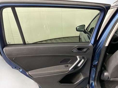 Used 2018 Volkswagen Tiguan S image 24