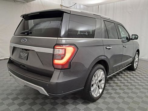 Used 2018 Ford Expedition Platinum image 3