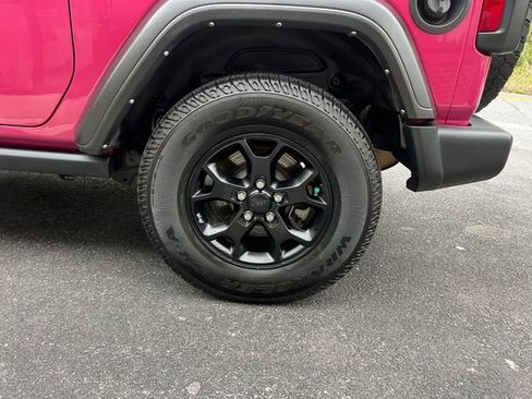Used 2022 Jeep Wrangler Sport AWD/4WD image 25
