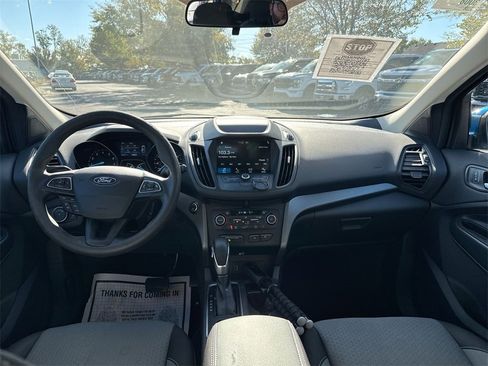 Used 2019 Ford Escape SE image 10