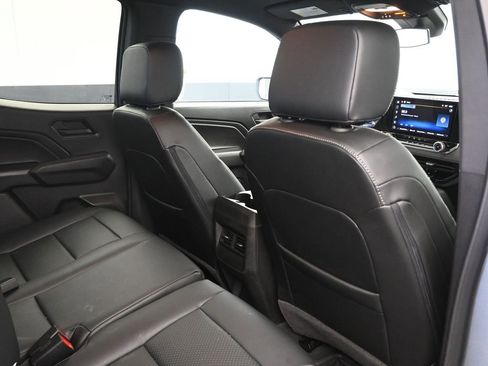 Used 2025 Chevrolet Colorado W/T w/ WT Custom Package image 15
