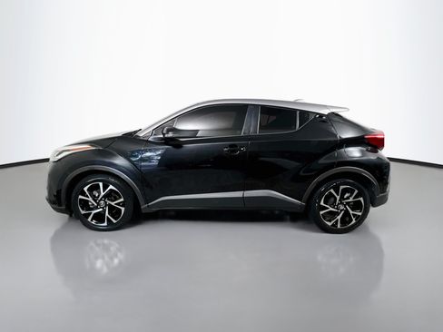Used 2020 Toyota C-HR XLE FWD image 9