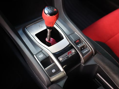 Used 2021 Honda Civic Type R Limited image 45