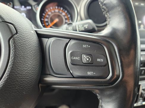 Used 2022 Jeep Wrangler Unlimited Sport AWD/4WD image 31