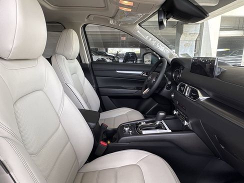 New 2025 MAZDA CX-5 AWD 2.5 S w/ Preferred Package image 10