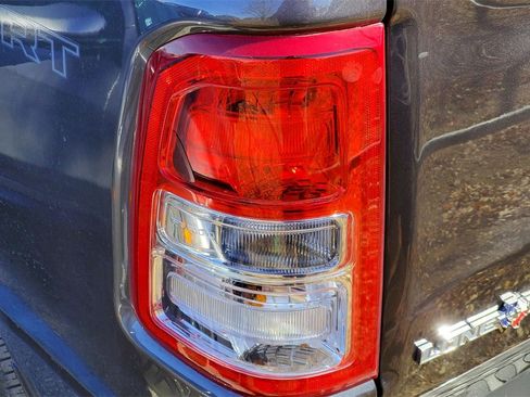 Used 2023 RAM 1500 Lone Star image 9