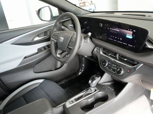 New 2025 Buick Envista Preferred w/ Convenience I Package FWD image 24