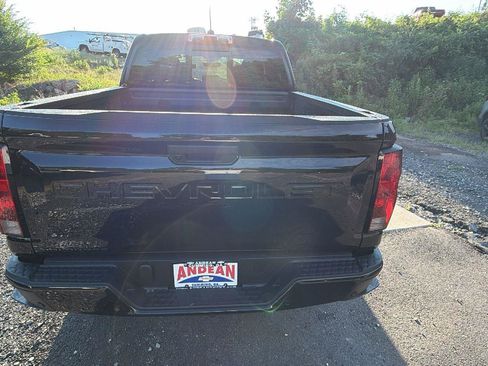 New 2026 Chevrolet Colorado W/T w/ WT Custom Package RWD image 9