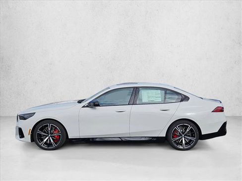 Used 2025 BMW i5 M60 w/ Premium Package AWD/4WD image 9