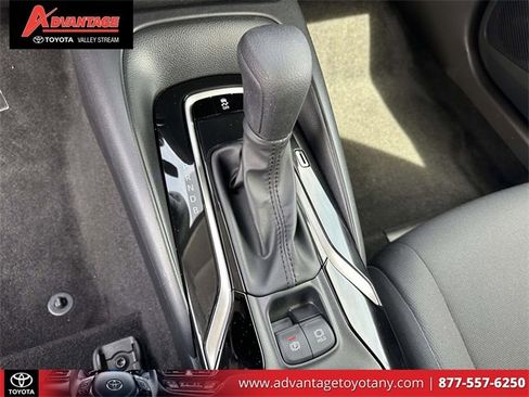 Used 2022 Toyota Corolla LE image 34