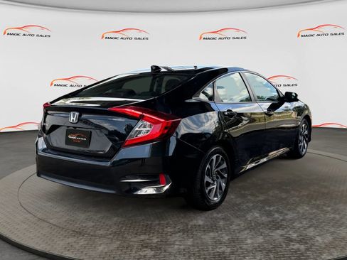 Used 2018 Honda Civic EX image 10