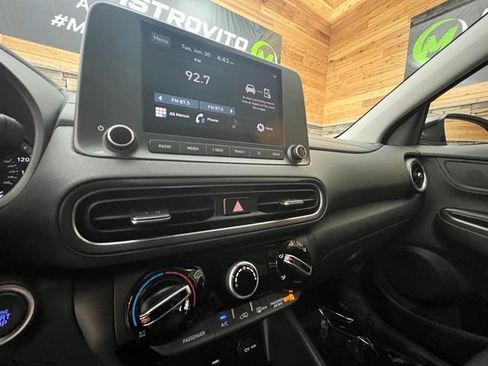 Used 2023 Hyundai Kona SEL AWD/4WD image 21