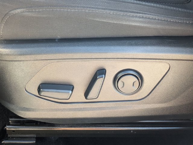 Used 2023 Hyundai Tucson SEL w/ Winter Package FWD image 16
