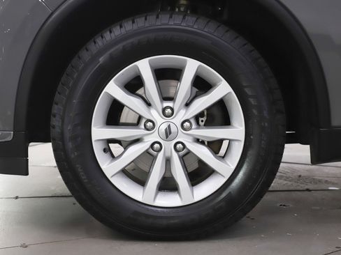 Used 2020 Dodge Durango SXT image 31