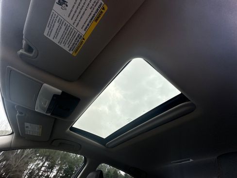 Used 2019 Nissan Altima 2.5 SR w/ SR Premium Package image 24