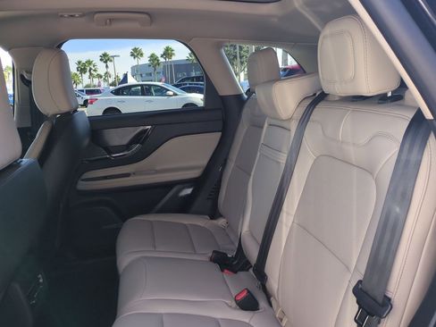 New 2026 Lincoln Corsair Premiere image 14