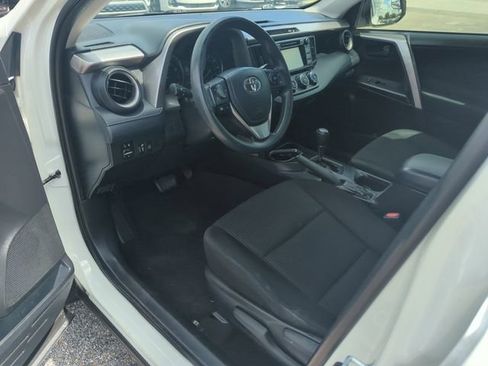 Used 2017 Toyota RAV4 LE FWD image 10