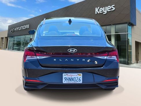Used 2023 Hyundai Elantra SEL w/ Convenience Package FWD image 6