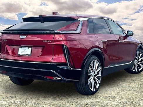 Certified 2024 Cadillac Lyriq Luxury w/ LPO, Floor Liner Package image 5