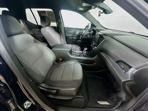 Used 2022 Chevrolet Traverse LT w/ LPO, Floor Liner Package AWD/4WD image 12