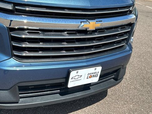 Used 2025 Chevrolet Traverse LT AWD/4WD image 23
