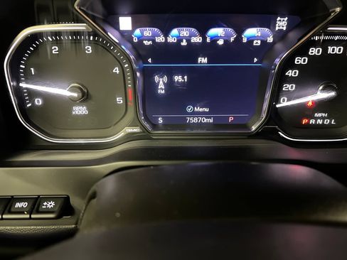 Certified 2022 GMC Sierra 2500 Denali w/ Denali Ultimate Package AWD/4WD image 22