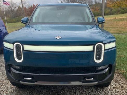 Used 2022 Rivian R1T Adventure AWD/4WD image 3