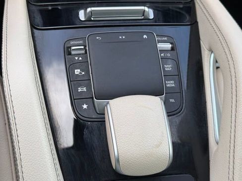 Used 2022 Mercedes-Benz GLS 450 4MATIC image 23