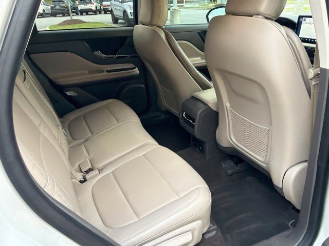 Used 2023 Lincoln Corsair Reserve w/ Equipment Group 201A AWD/4WD image 22