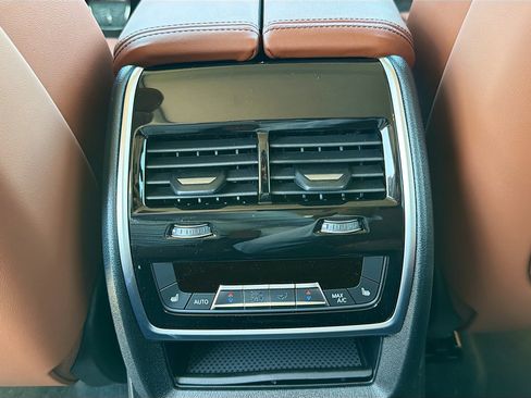 New 2027 BMW X7 M60i AWD/4WD image 19
