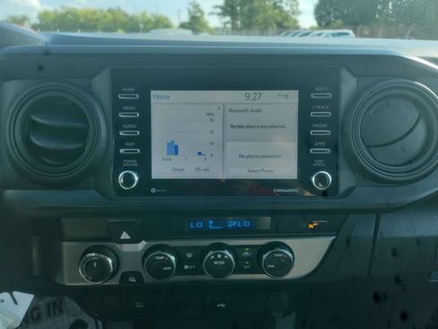 Used 2022 Toyota Tacoma SR AWD/4WD image 18