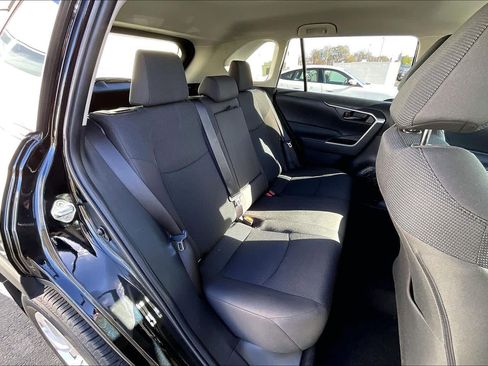 Used 2024 Toyota RAV4 LE image 27
