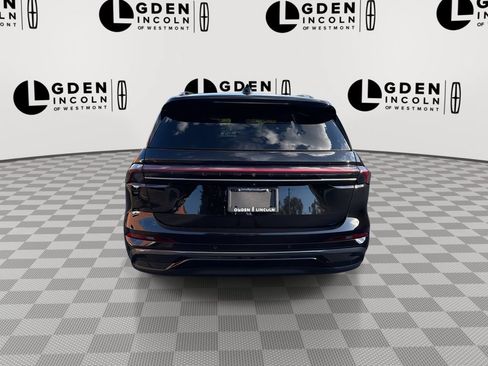 Used 2024 Lincoln Nautilus Reserve AWD/4WD image 7