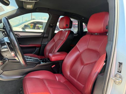 Used 2015 Porsche Macan S image 28