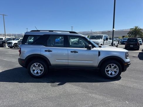 Certified 2022 Ford Bronco Sport AWD/4WD image 5