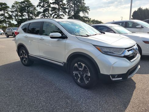 Used 2017 Honda CR-V Touring image 3
